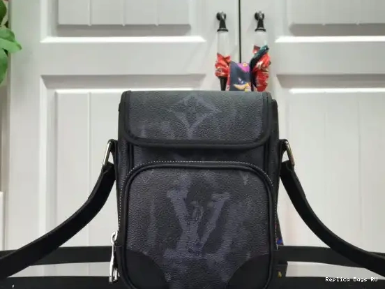 MESSENGER VUITTON NANO LOUIS AMAZON 0530
